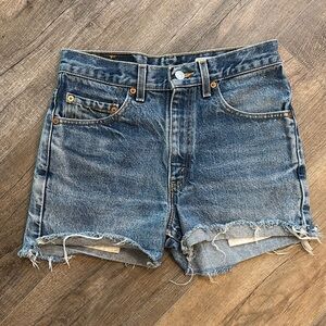 Levi's 517 Women’s Size 29 Cut Off Vintage Jean Shorts Made in USA‎ 100% Cotton